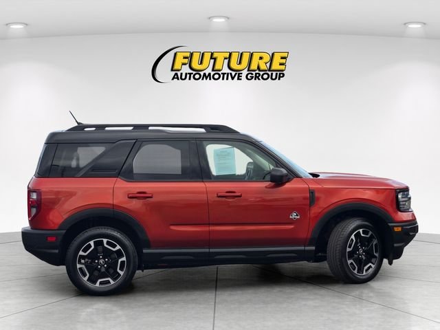 Used 2022 Red Ford Outer Banks image 3