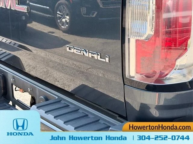 Used 2019 Blue GMC Denali image 25