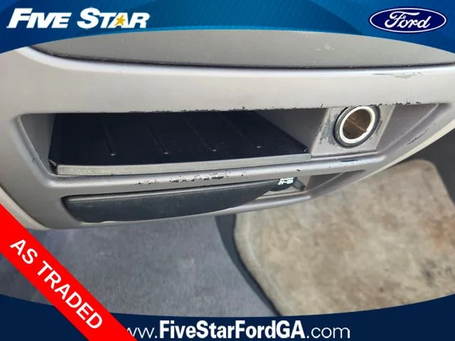 Used 2005 Green Ford SE image 20