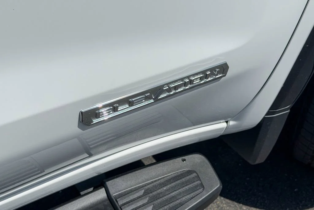 New 2026 Summit White GMC Elevation image 6
