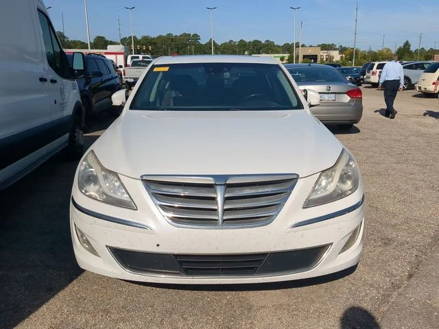 Used 2013 White Hyundai 3.8 image 6