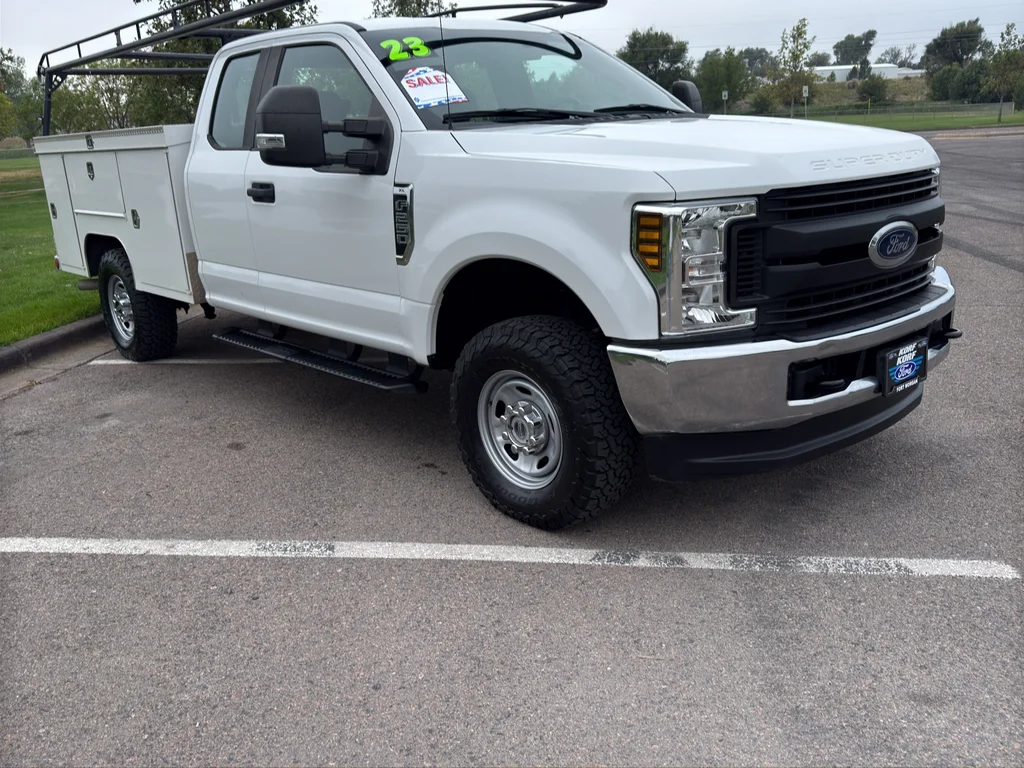 Used 2019 Oxford White Ford XL image 7