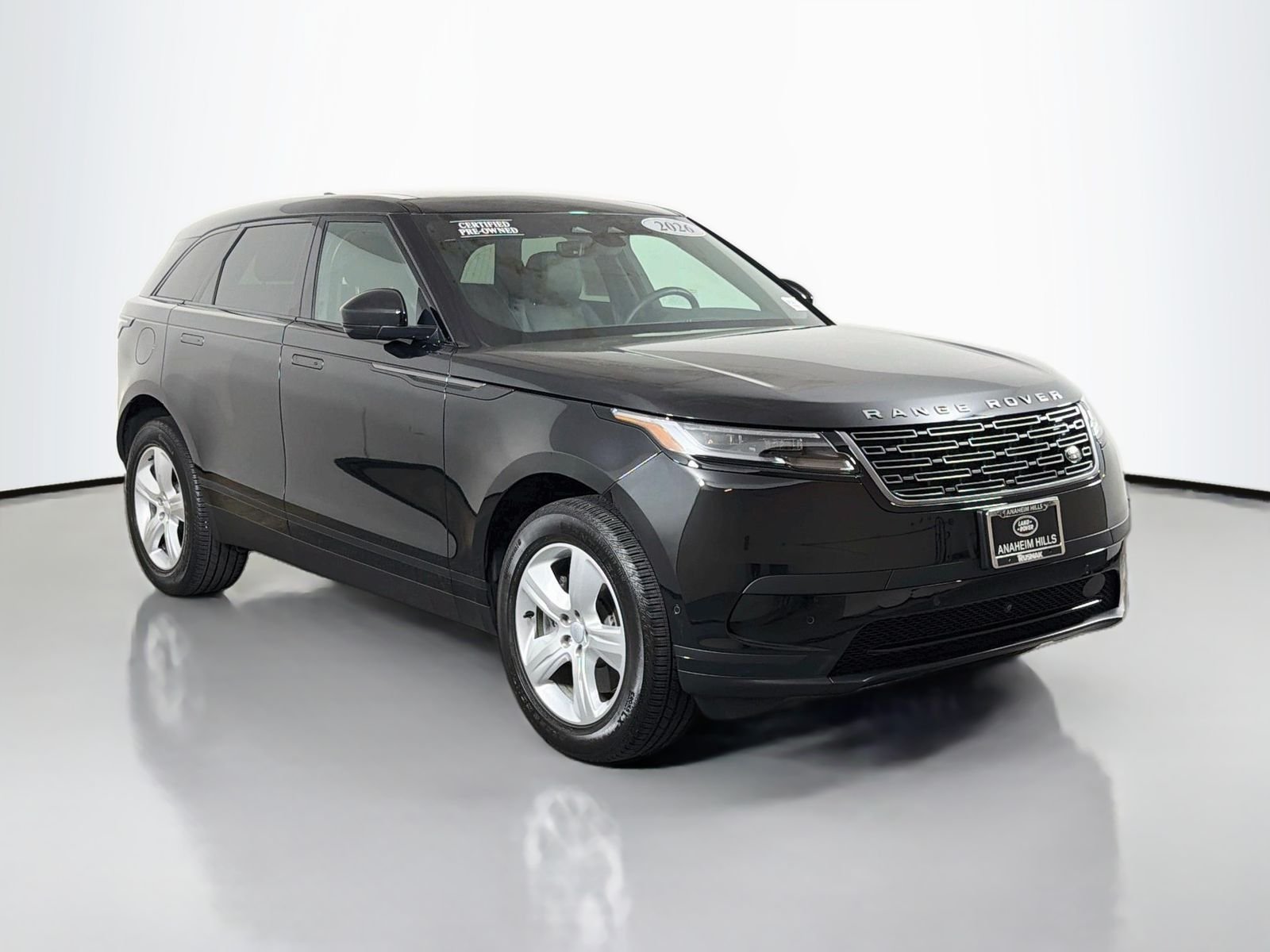 Certified Used 2026 Santorini Black Land Rover S image 7