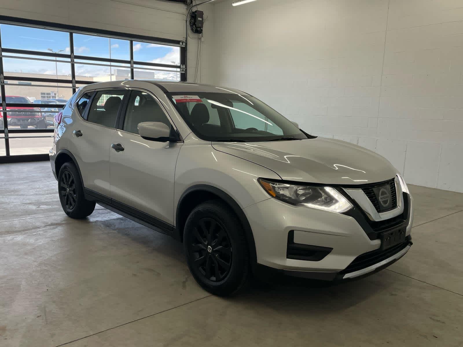 2017 Nissan Rogue S - Photo 6