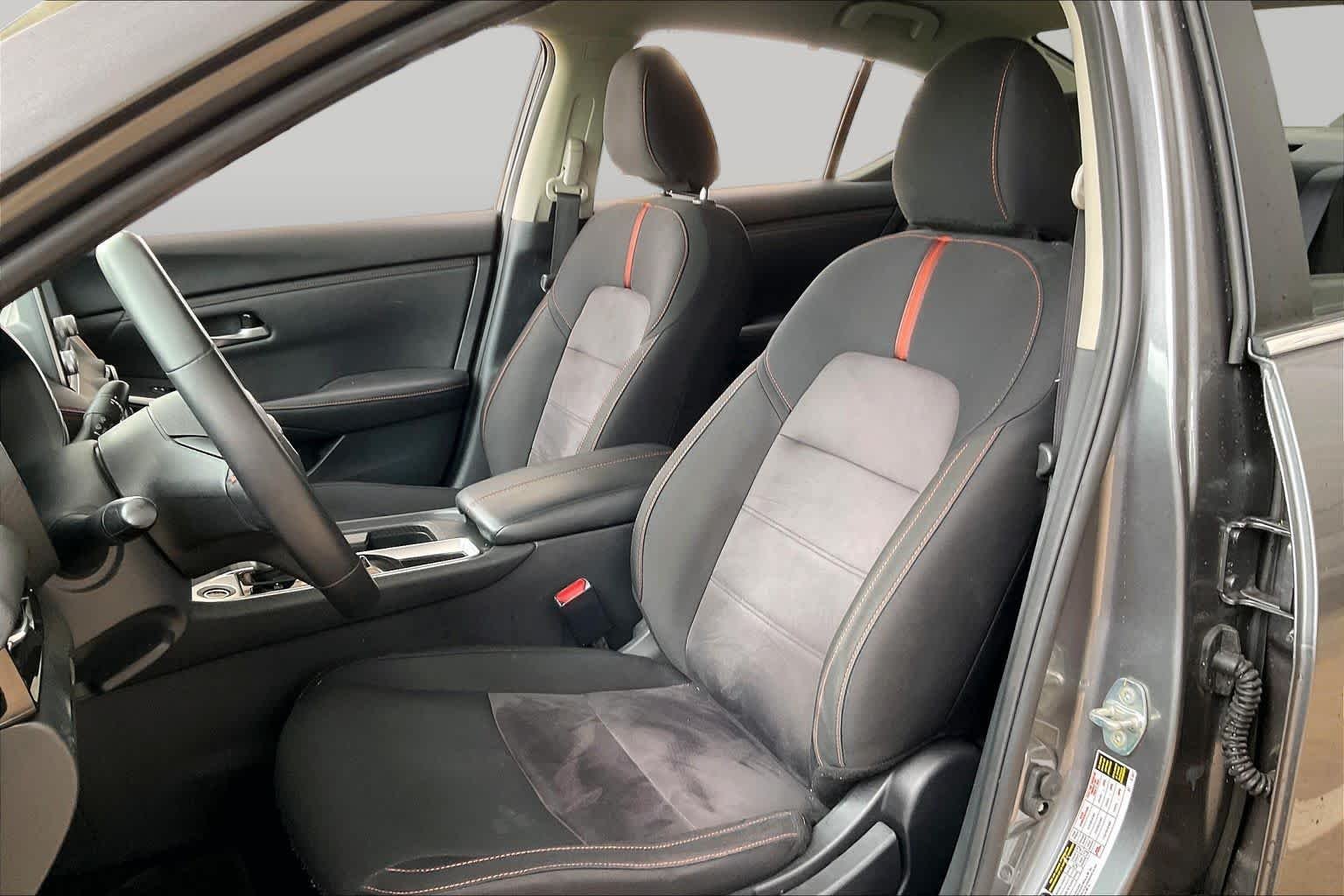 Used 2025 Gun Metallic Nissan SR image 6