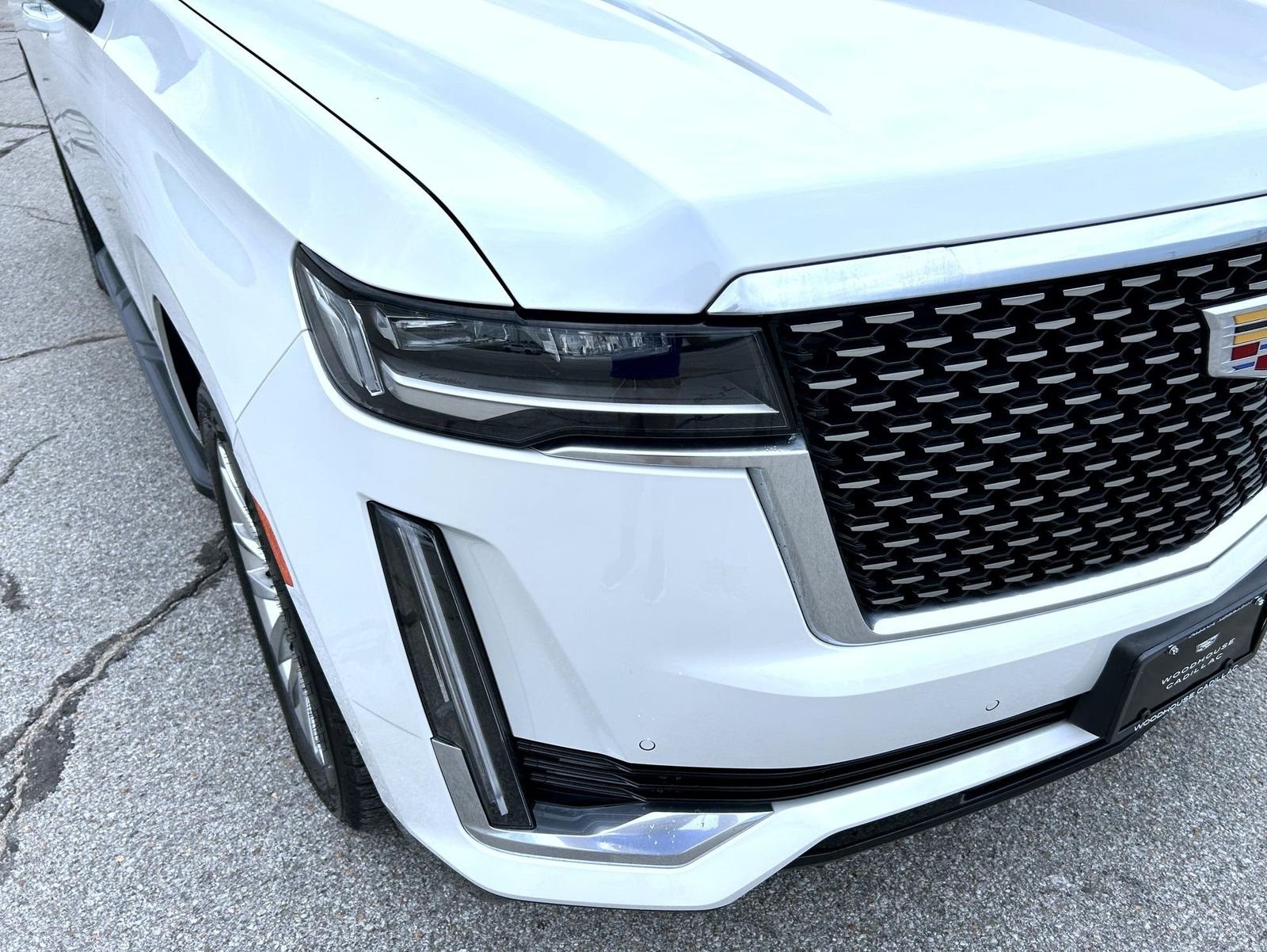 Used 2021 White Cadillac Premium Luxury image 10