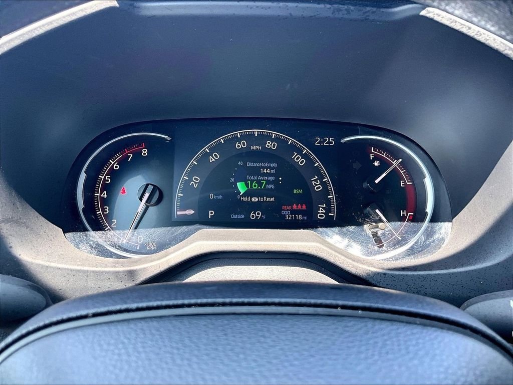 Used 2025 Silver Toyota XLE image 25