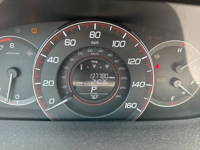 Used 2015  Honda EX-L image 15