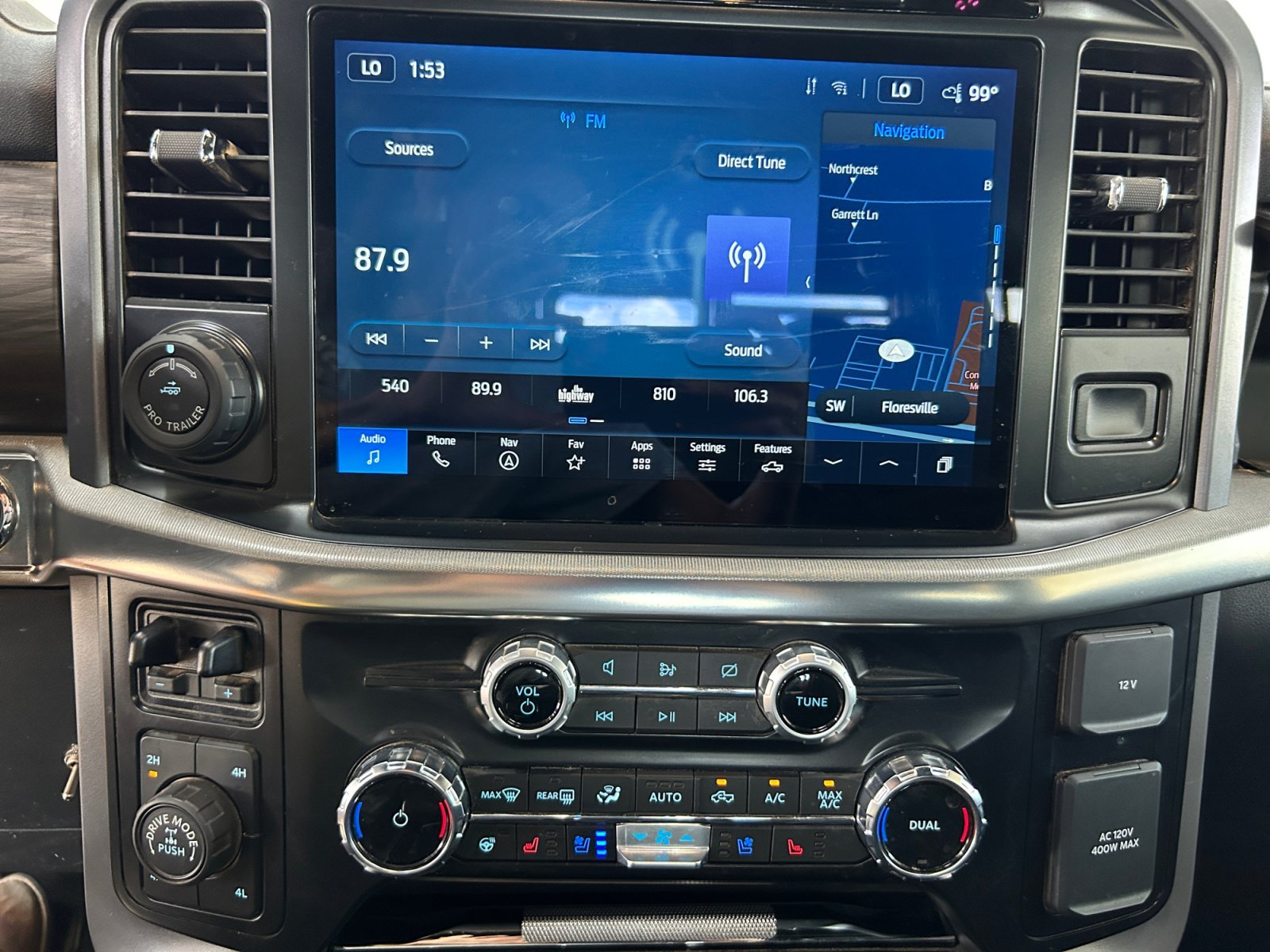 Used 2024 Silver Metallic Ford LARIAT image 14