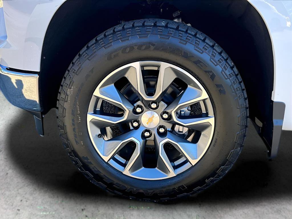 New 2026 Chevrolet Silverado 1500 LT 4D Crew Cab