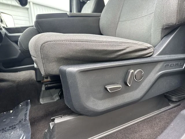 Used 2021 Gray Ford XLT image 30