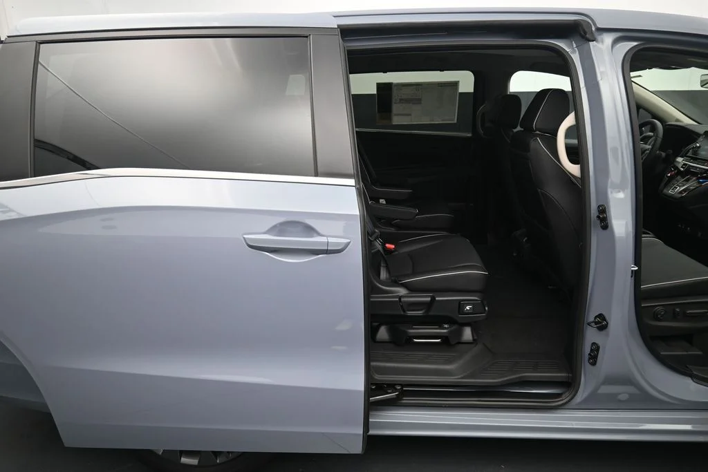New 2026  Honda Touring image 12