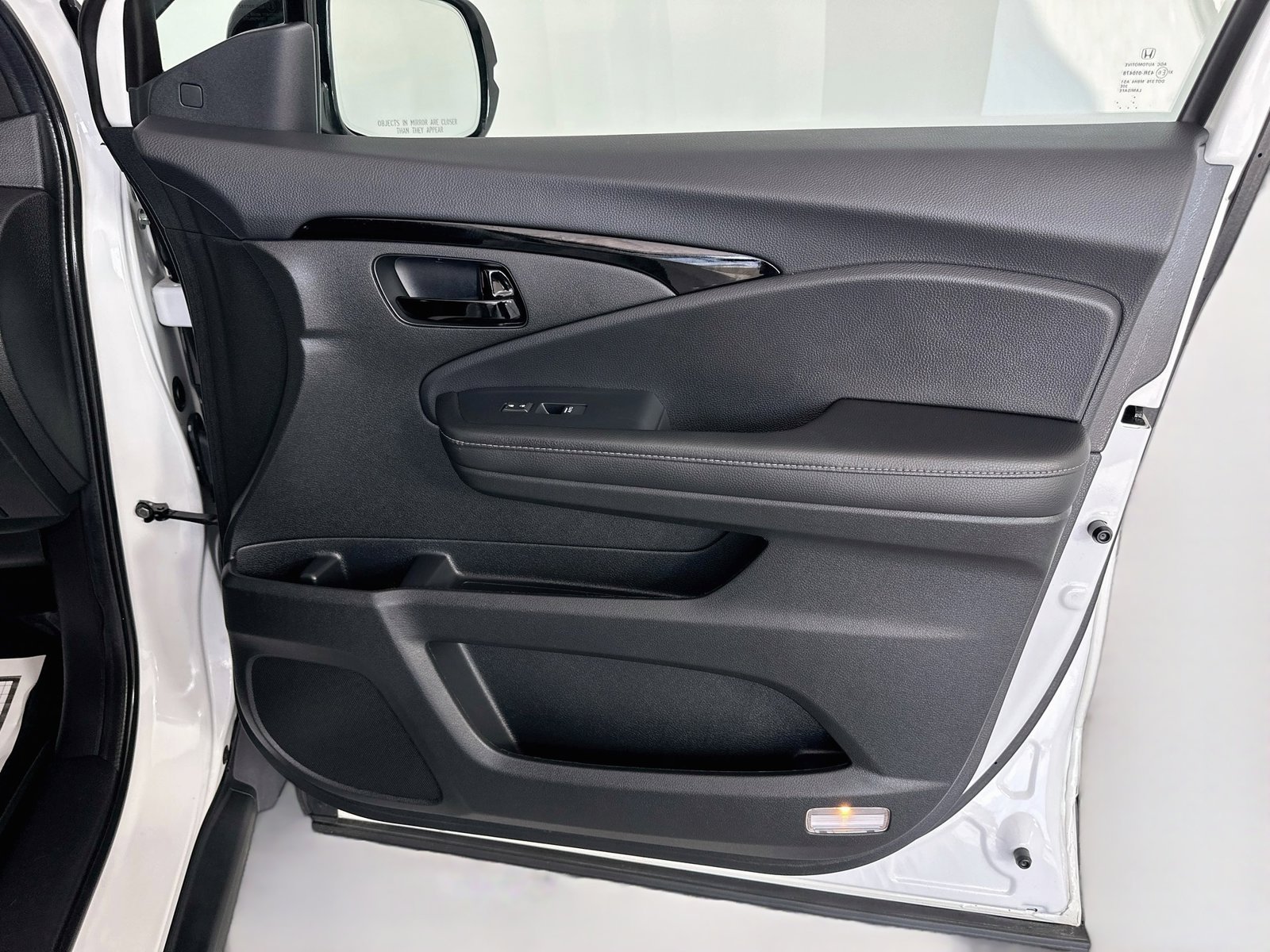 2023 Honda Passport Elite - Photo 35