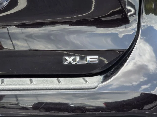 Used 2022 Black Toyota XLE image 32