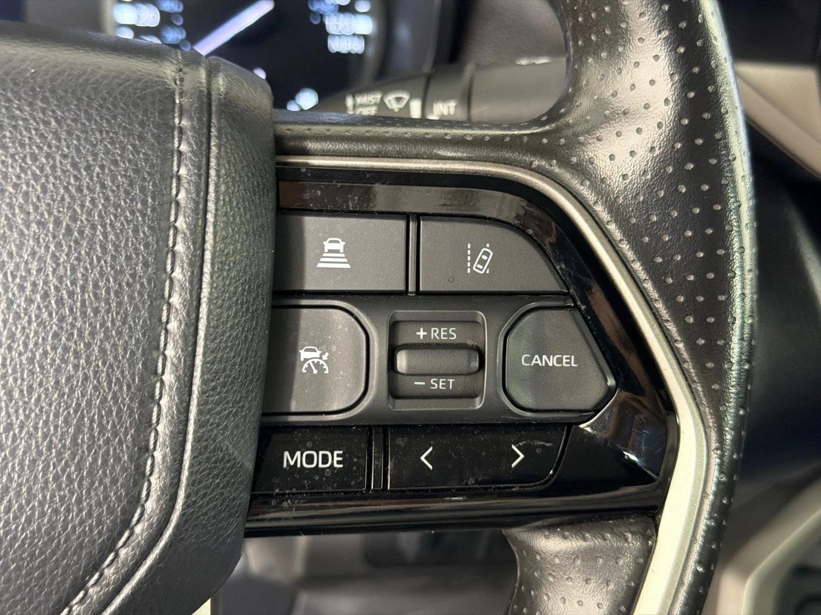Used 2023 Silver Toyota SR5 image 25