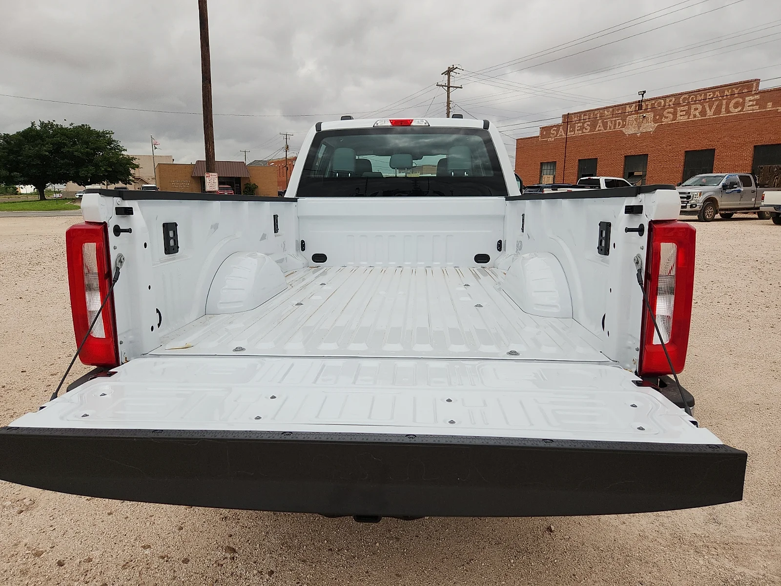 New 2026 Oxford White Ford F-250® XL image 12