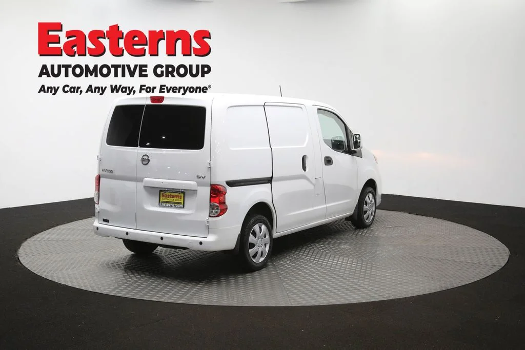 Used 2020 White Nissan SV image 39