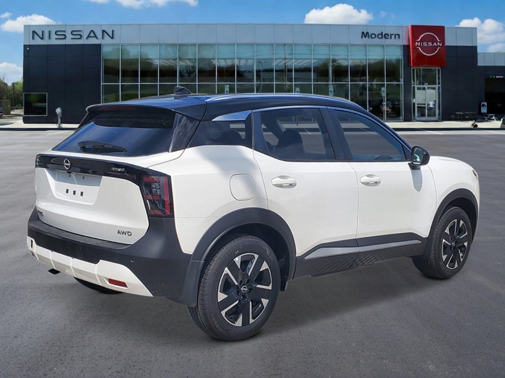 New 2026 Aspen White Tricoat/Super Black Nissan SV image 5