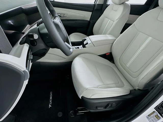 New 2026 Hyundai TUCSON SEL