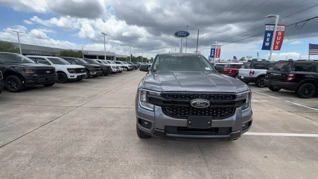 New 2026 Carbonized Gray Metallic Ford XLT image 4
