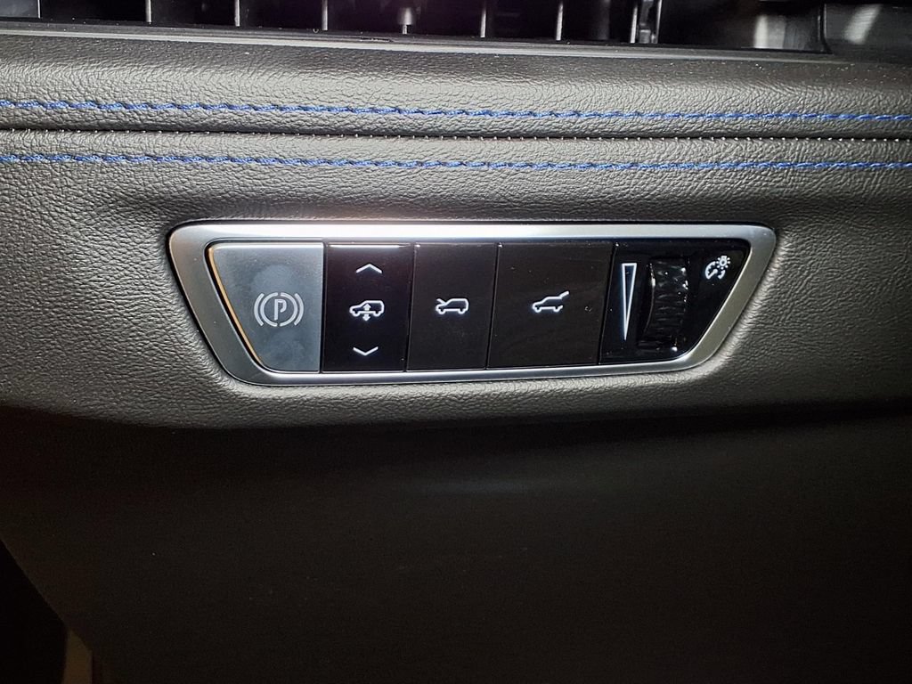 2026 Cadillac Escalade IQ Luxury - Photo 15