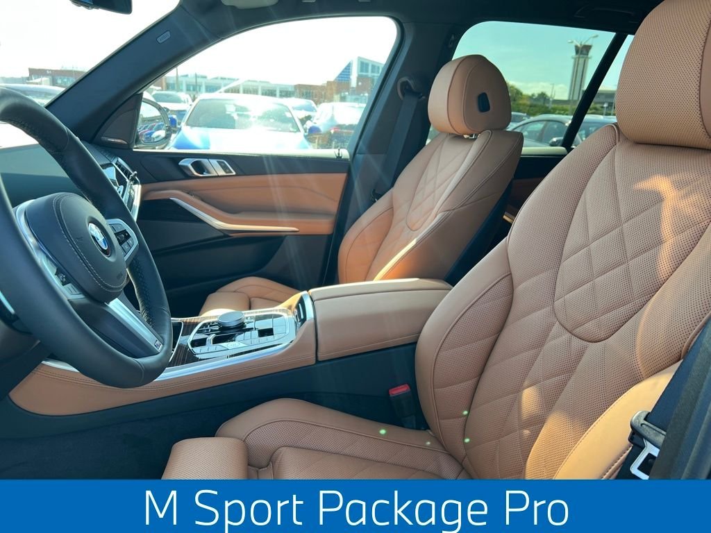 Used 2026 Gray BMW xDrive40i image 3