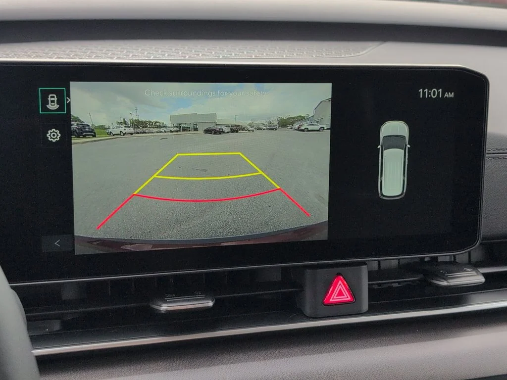 2025 Kia Carnival EX - Photo 17