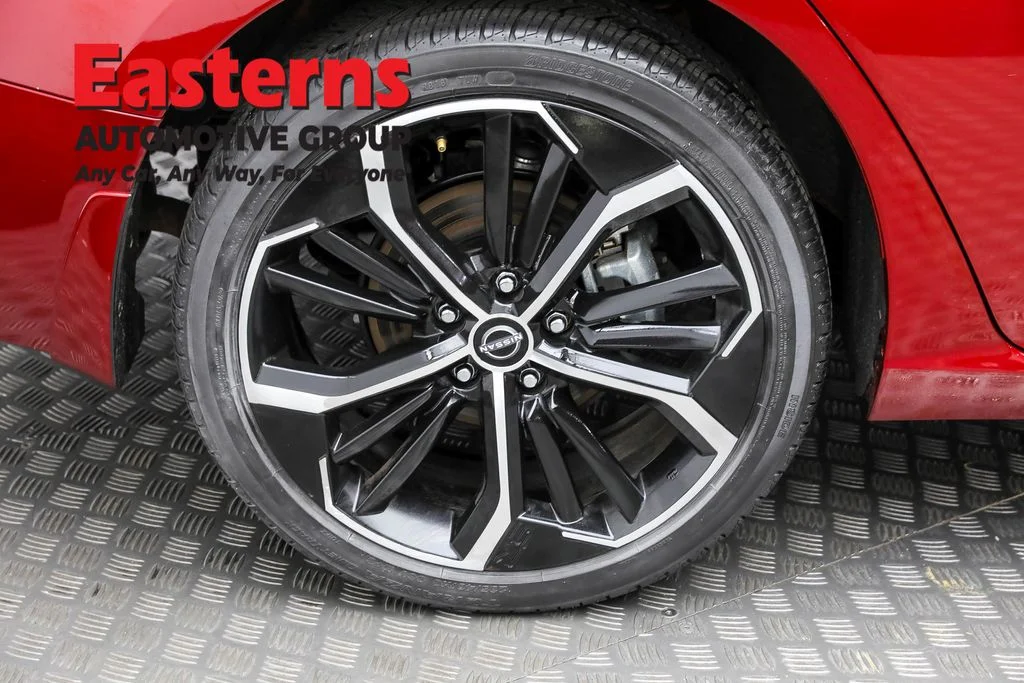Used 2023 Red Nissan 2.5 SR image 28