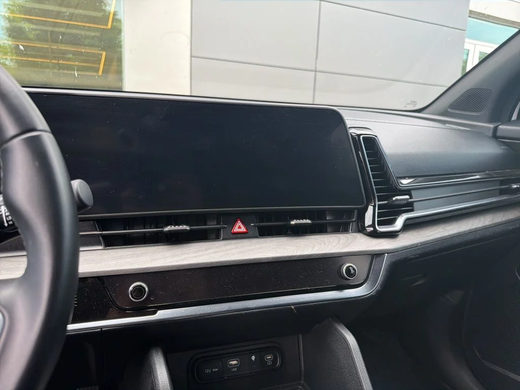 Used 2023 White Pearl Kia X-Line image 13