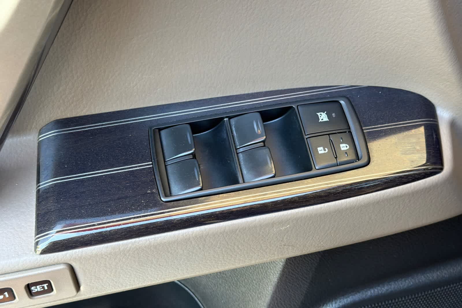 Used 2020 Nightfall Mica Lexus Premium image 13