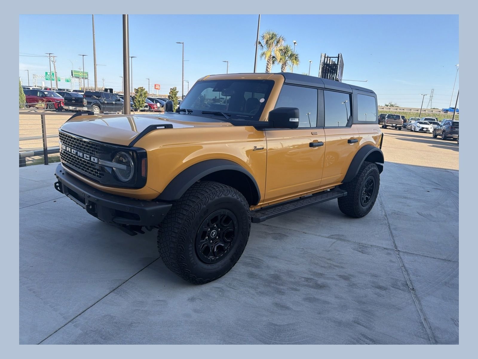 2022 Ford Bronco Wildtrak 4x4's photo