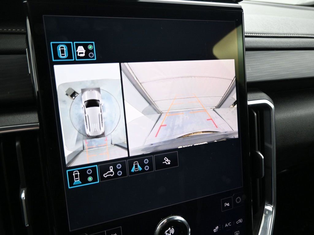 Used 2025 Sterling Metallic GMC Elevation image 15