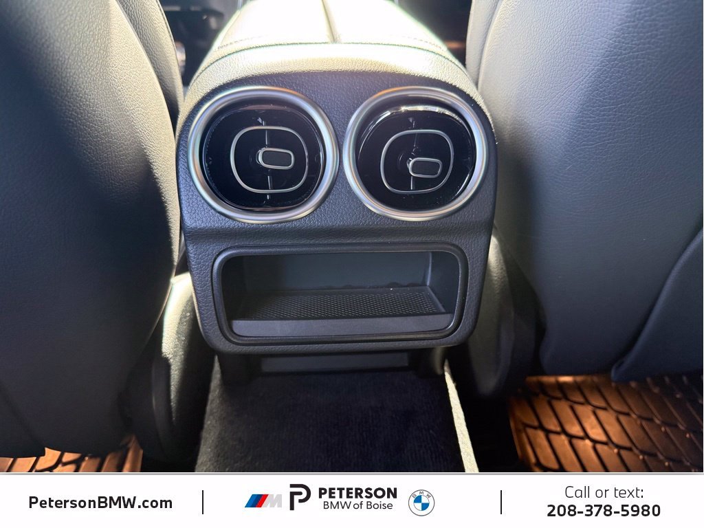 Used 2025  Mercedes-Benz C 300 image 20