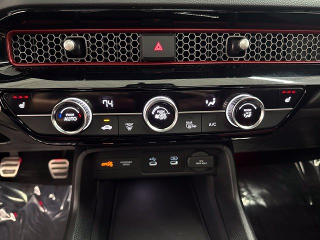 Used 2025 Rallye Red Honda  image 38