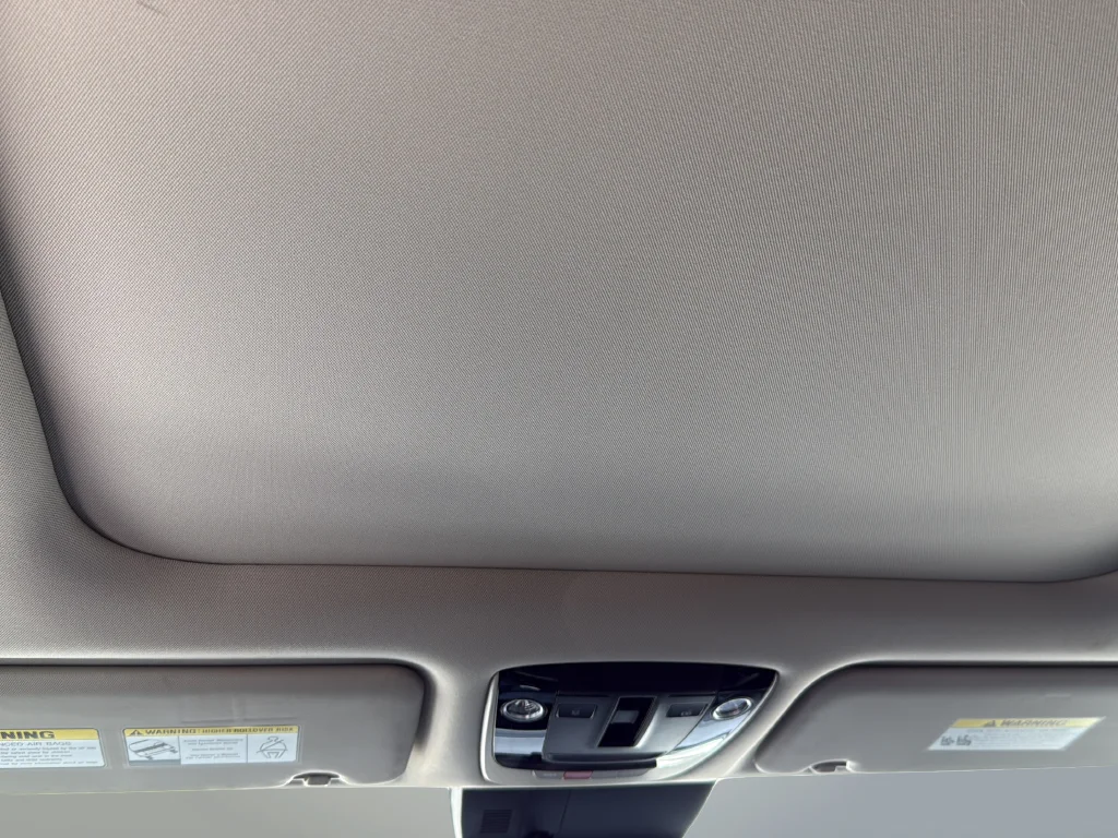 Used 2023 White Kia EX image 18