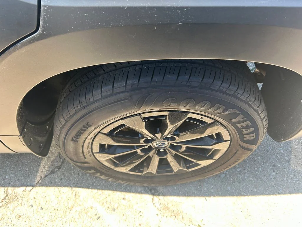 Used 2025 Black Mazda Preferred image 39
