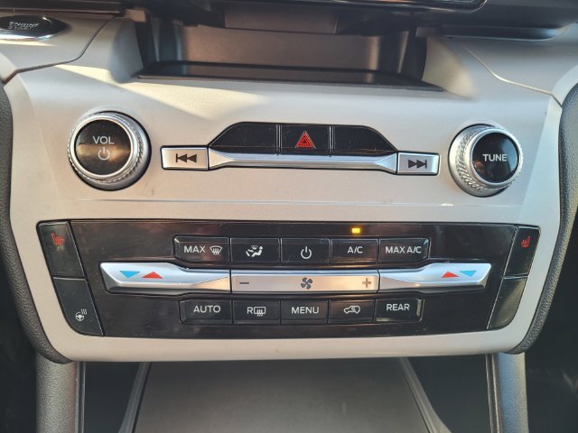 Used 2023 Red Ford XLT image 24