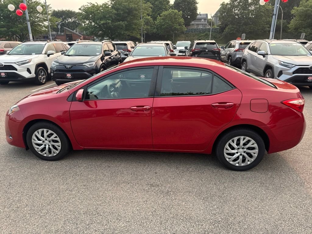 Used 2018 Red Toyota LE image 4