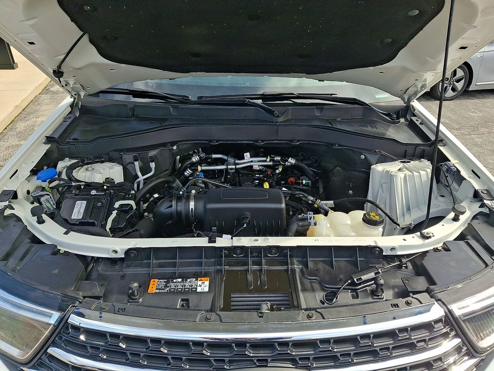 Used 2023 White Ford XLT image 27