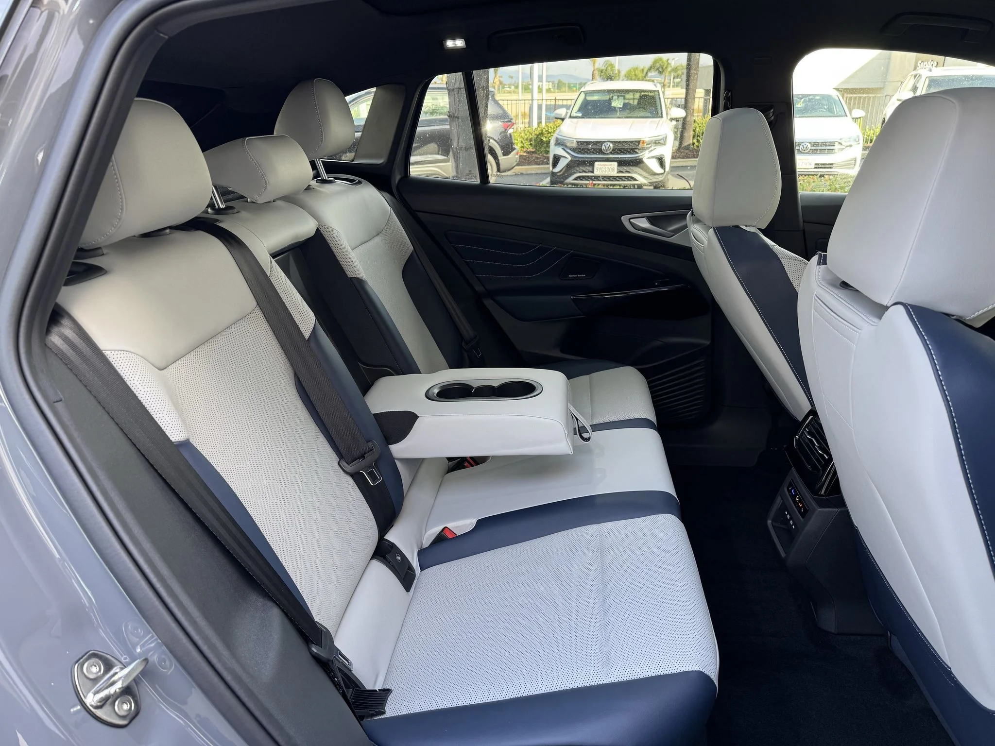 New 2026 Pure Gray w/Black Roof Volkswagen Pro S Plus image 32