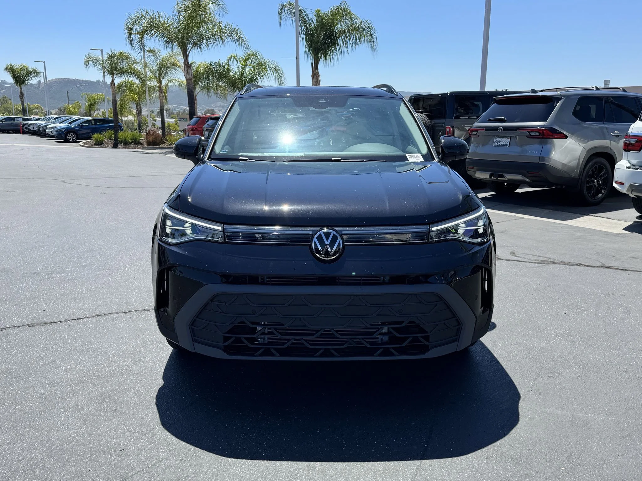 New 2026 Deep Black Pearl Volkswagen SE Black image 2