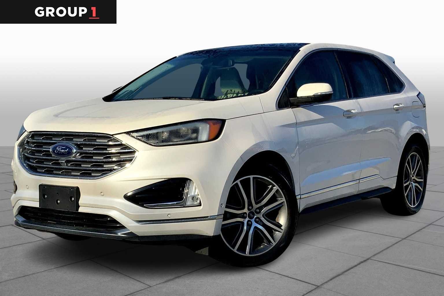 2019 Ford Edge Titanium's photo