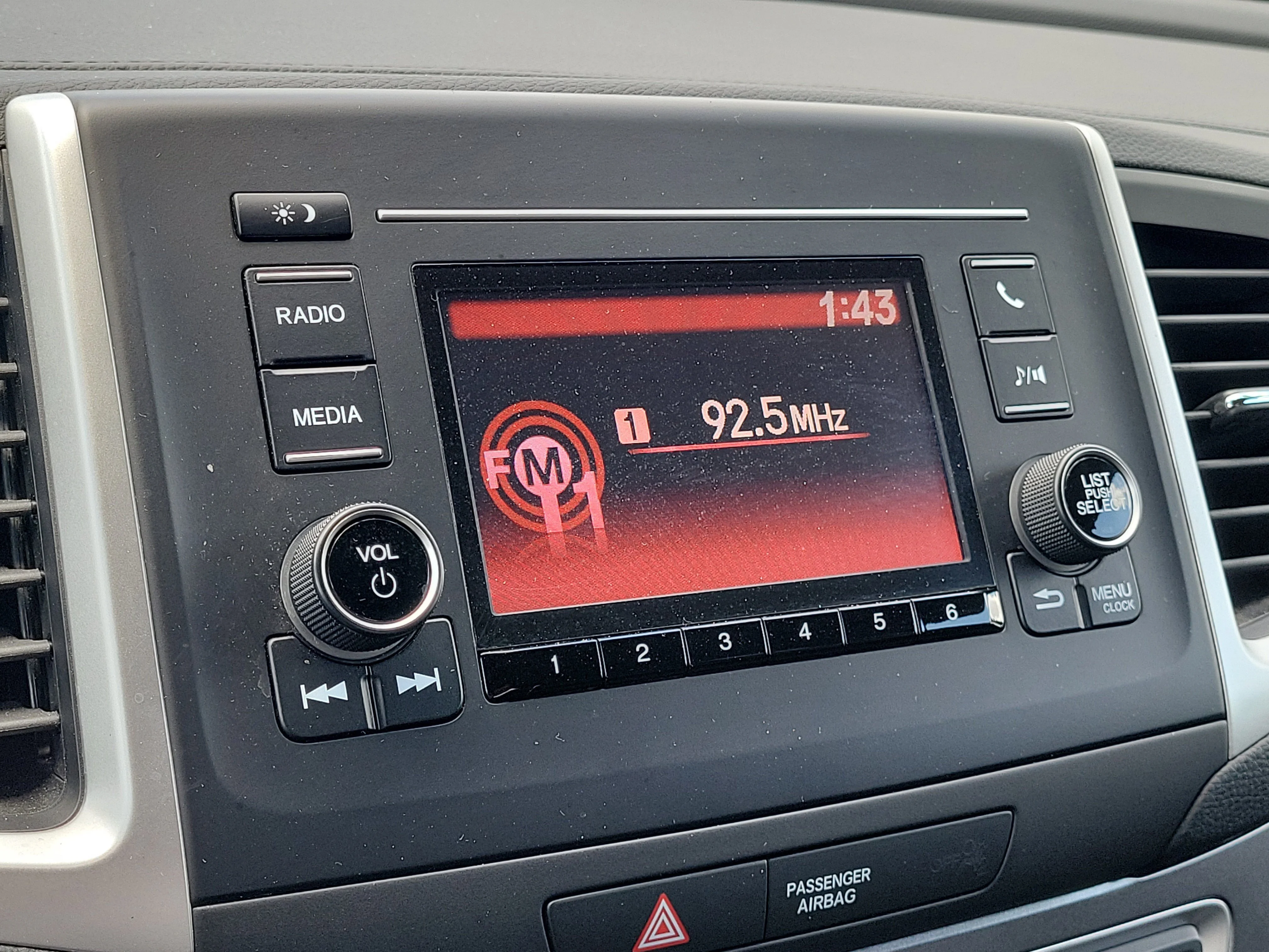 2019 Honda Ridgeline Sport - Photo 22