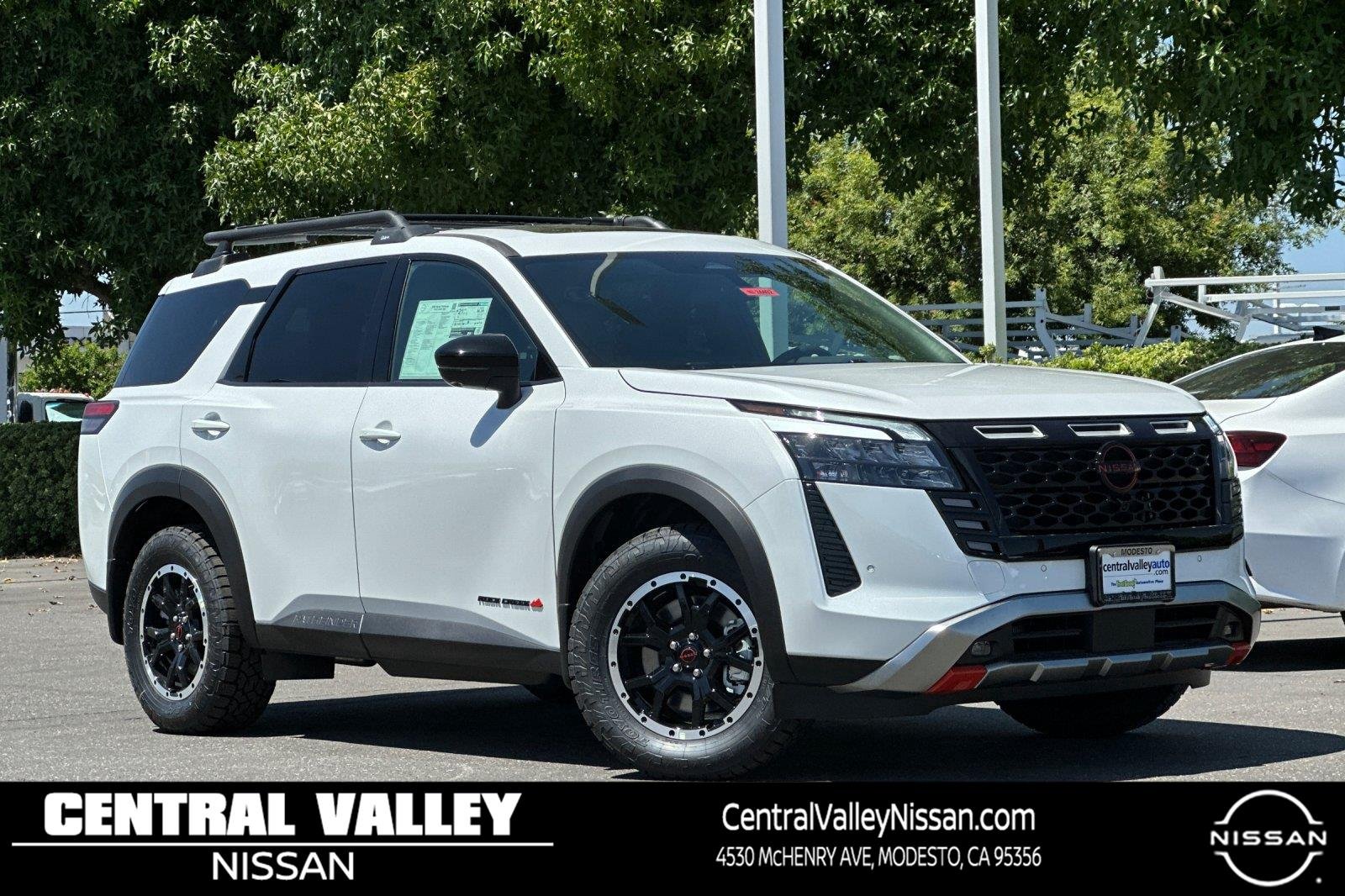 New 2026 Everest White Pearl Tricoat Nissan Rock Creek image 1