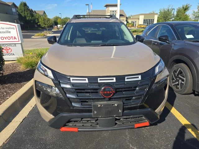 Used 2025 Beige/tan Nissan Rock Creek image 2