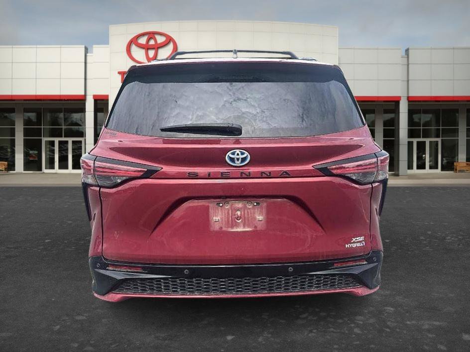 Used 2022 Ruby Flare Pearl Toyota XSE image 4