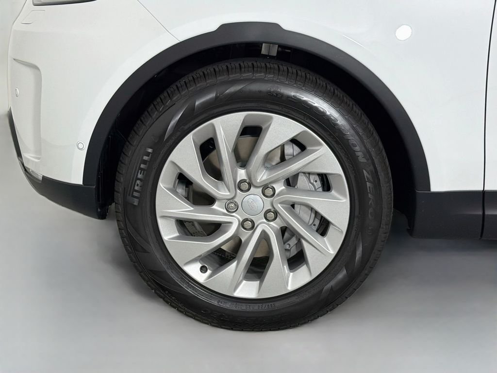 New 2026 Fuji White Land Rover S image 33