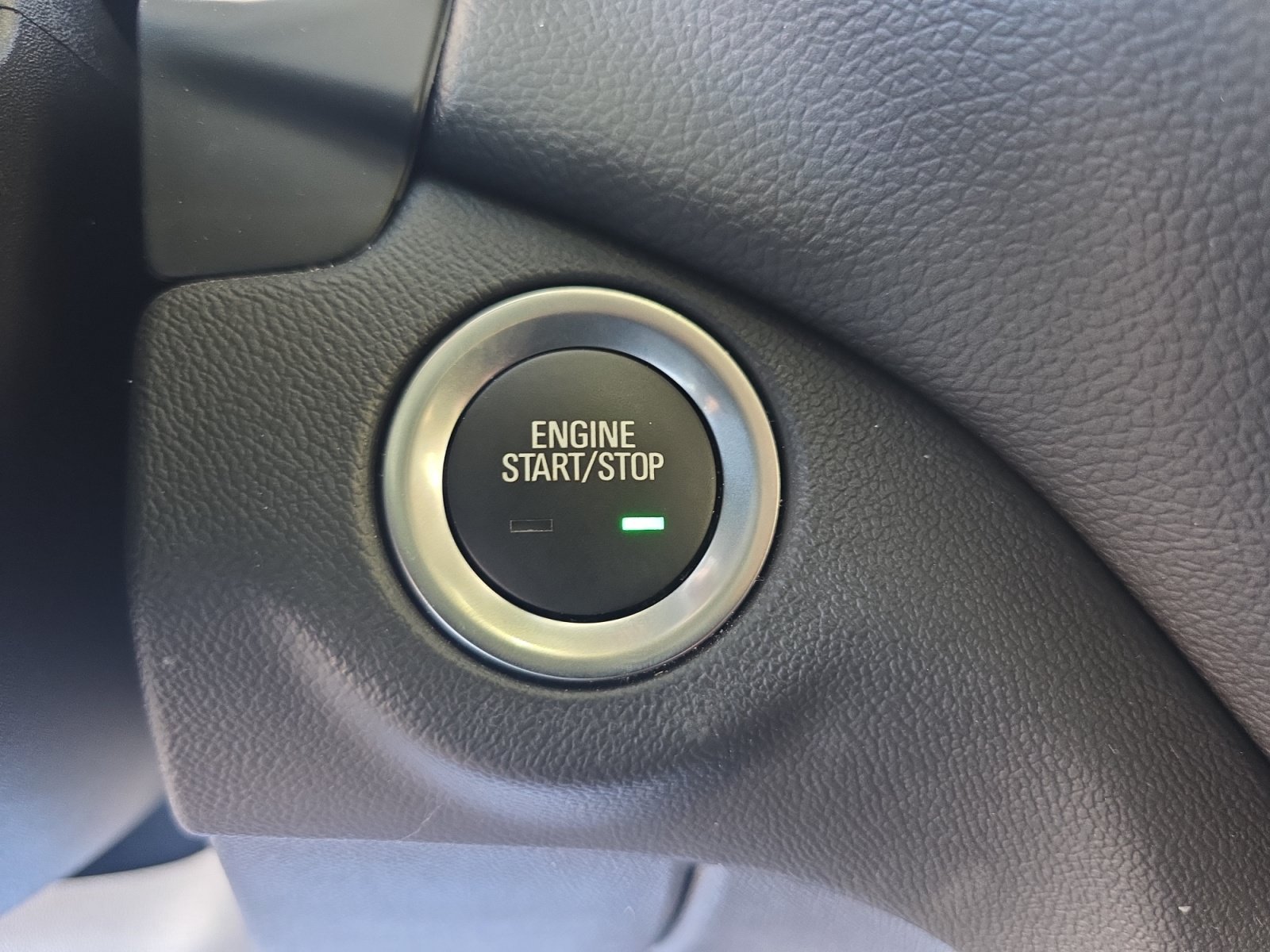 Used 2024 Summit White Chevrolet LT image 17