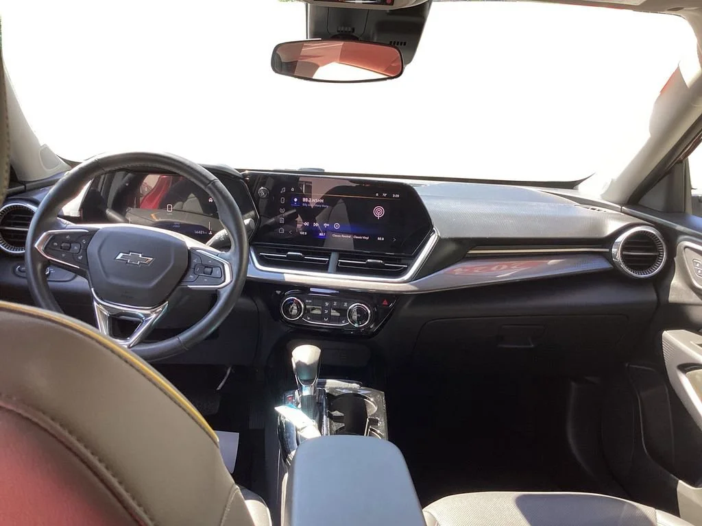 Used 2024 Crimson Metallic Chevrolet ACTIV image 11