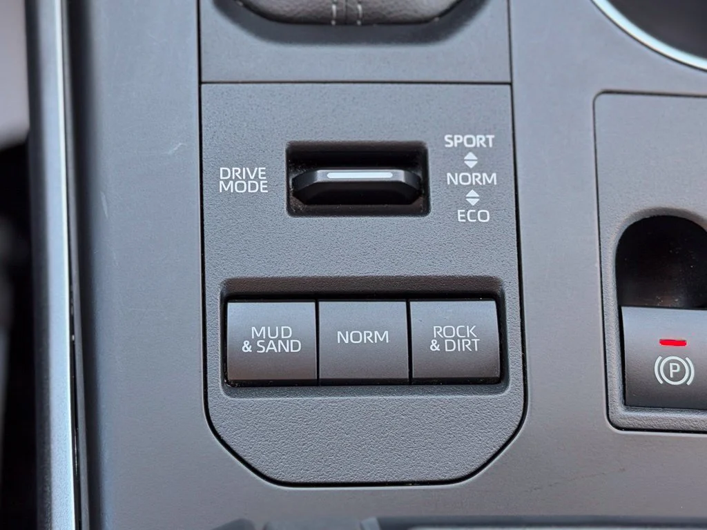 Used 2023 Silver Toyota XLE image 19
